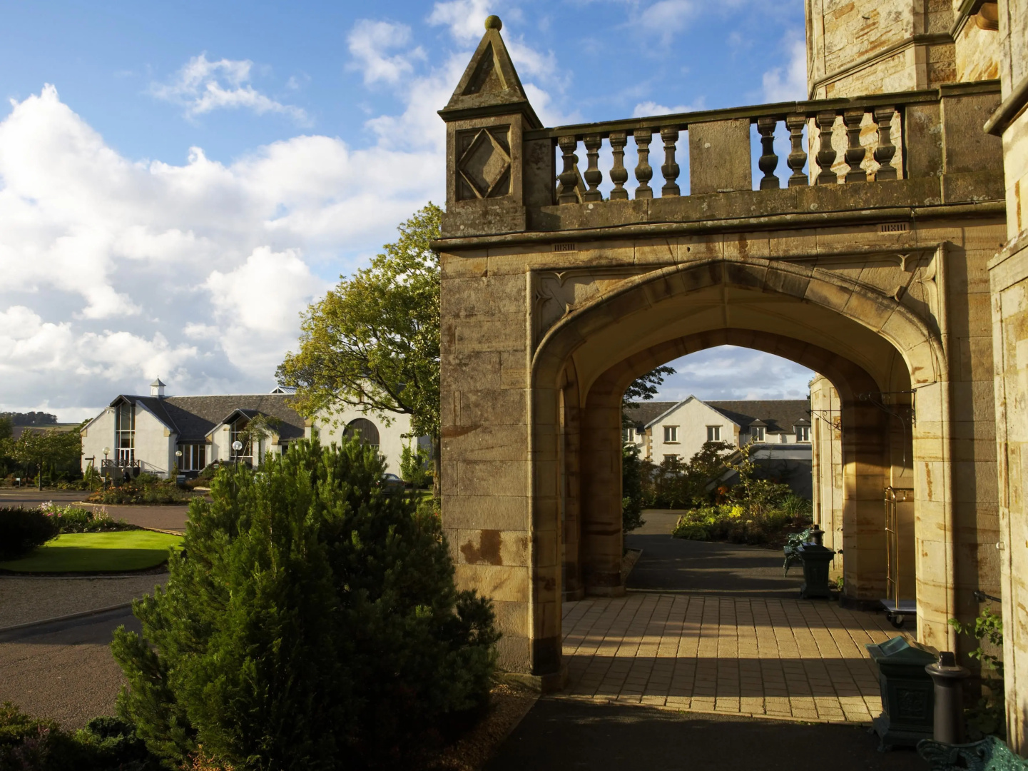Photo - Dalmahoy Hotel & Country Club