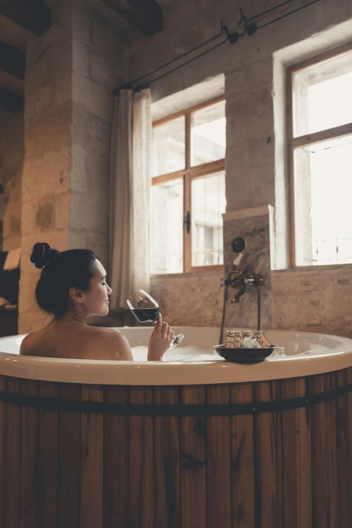 Photo - Seki Cave Hotel