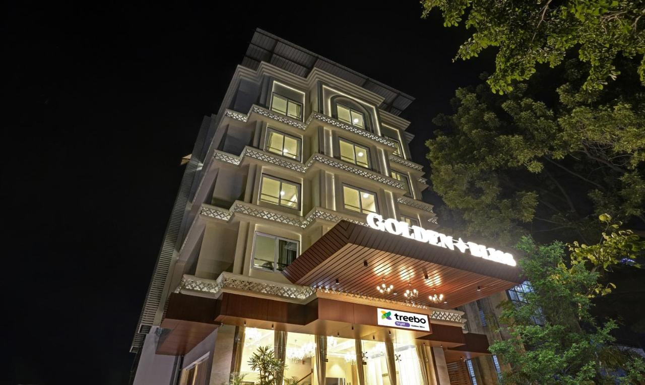 Photo - Treebo Premium Golden Bliss Trimurti Nagar Square