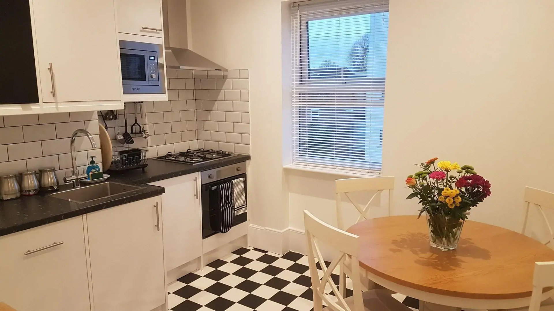 Photo - The Gateway Hotel