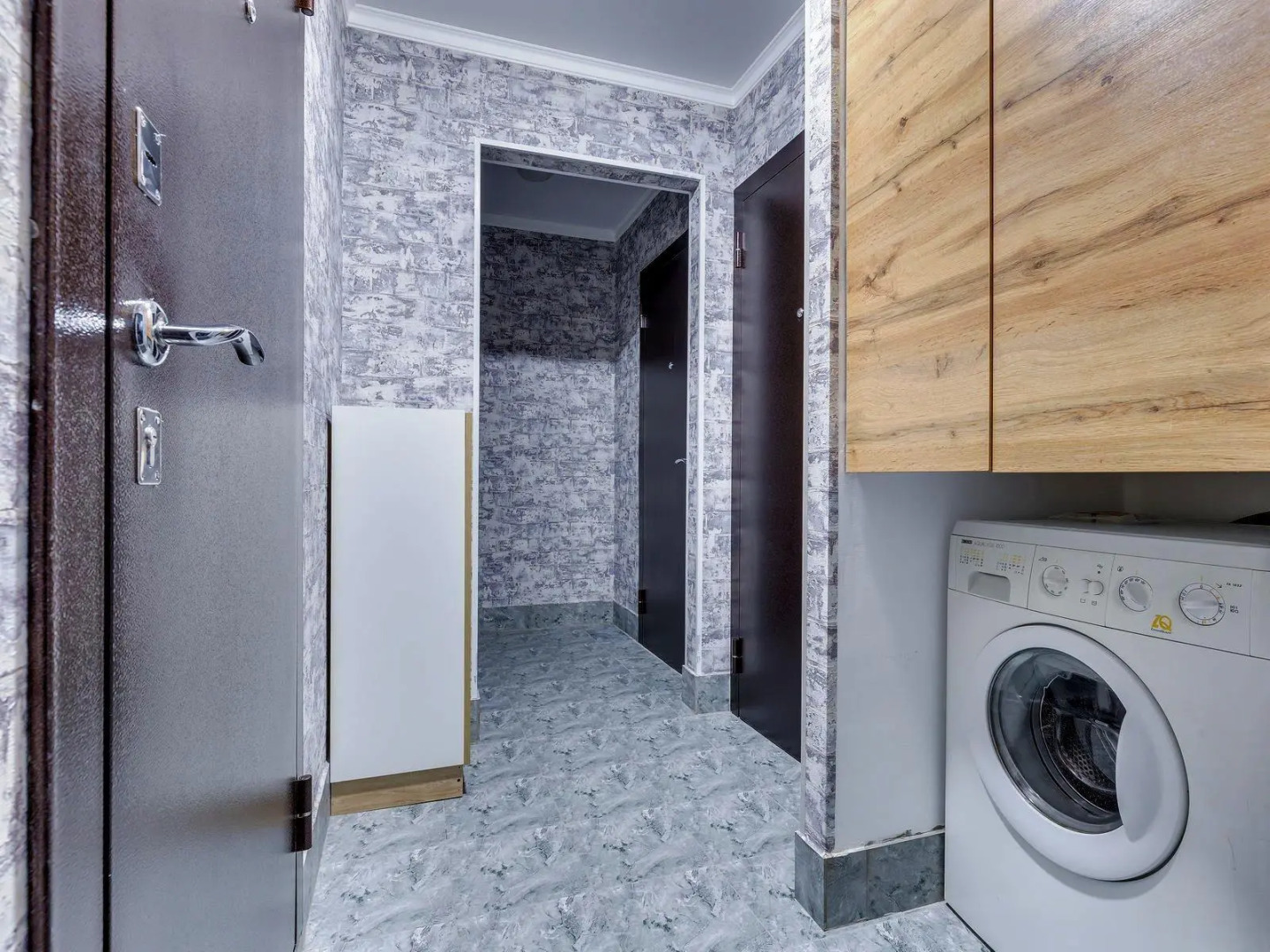 Foto - YourHouse на Толе би Весновка