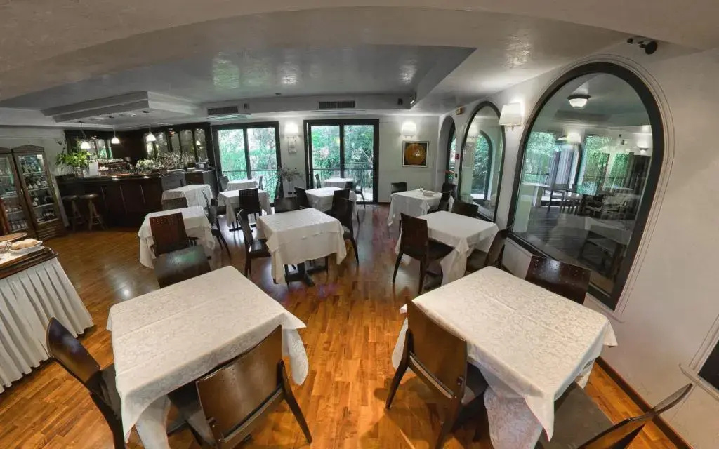 Photo - Admiral Hotel Villa Erme