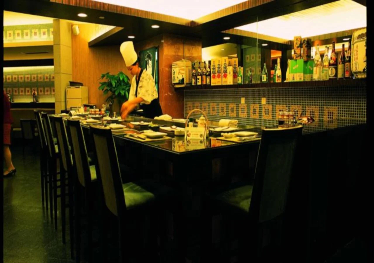 Photo - Royal Marina Plaza