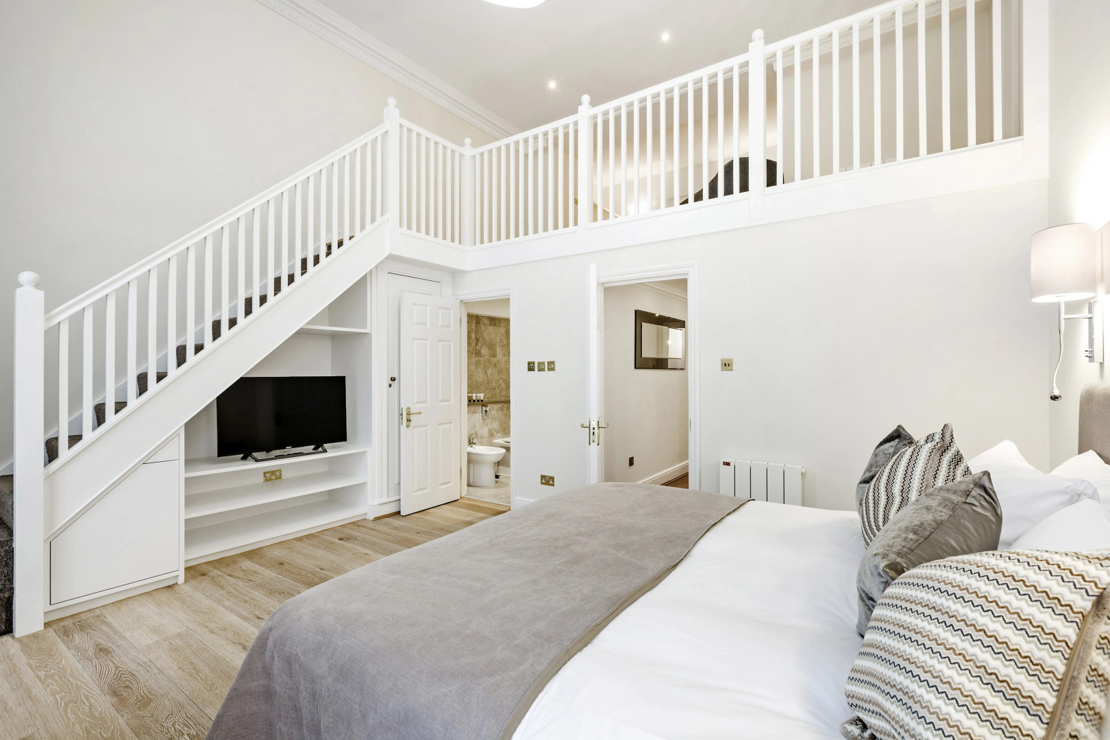 Foto - Queensgate Court Apartments