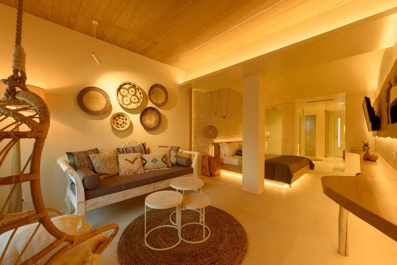 Photo - Divelia East