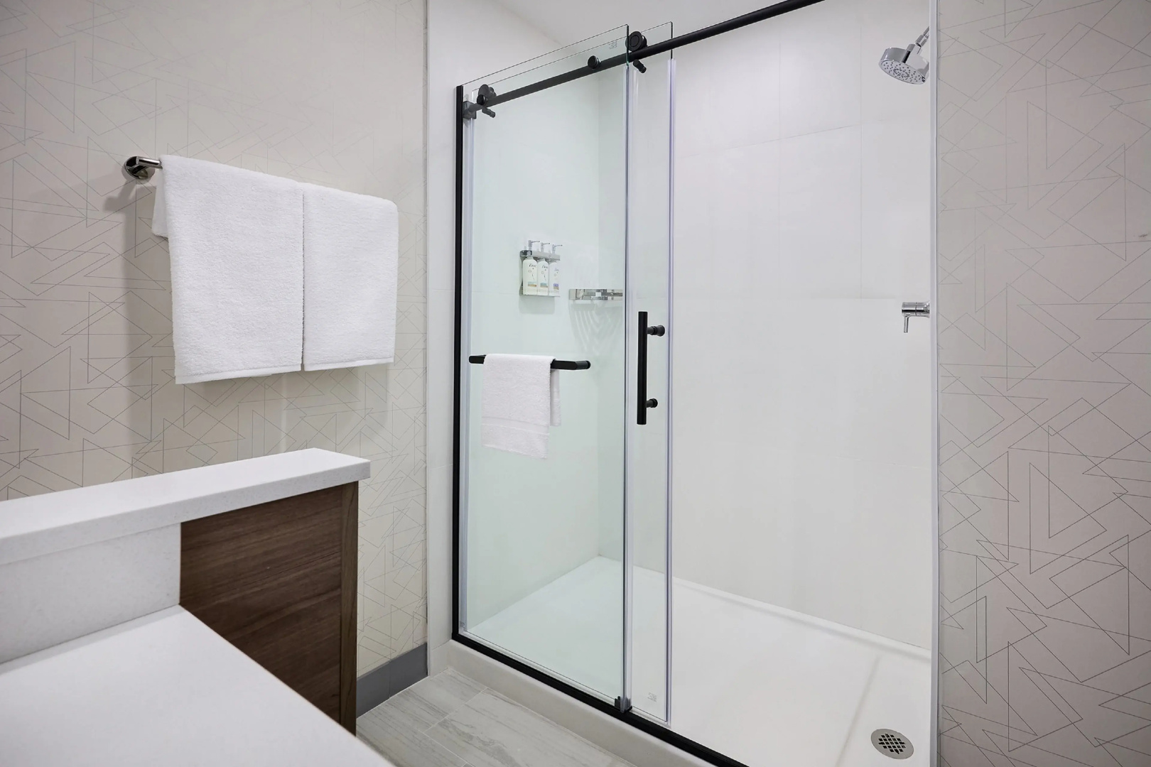 Photo - Holiday Inn Express Hamilton Upper James by IHG