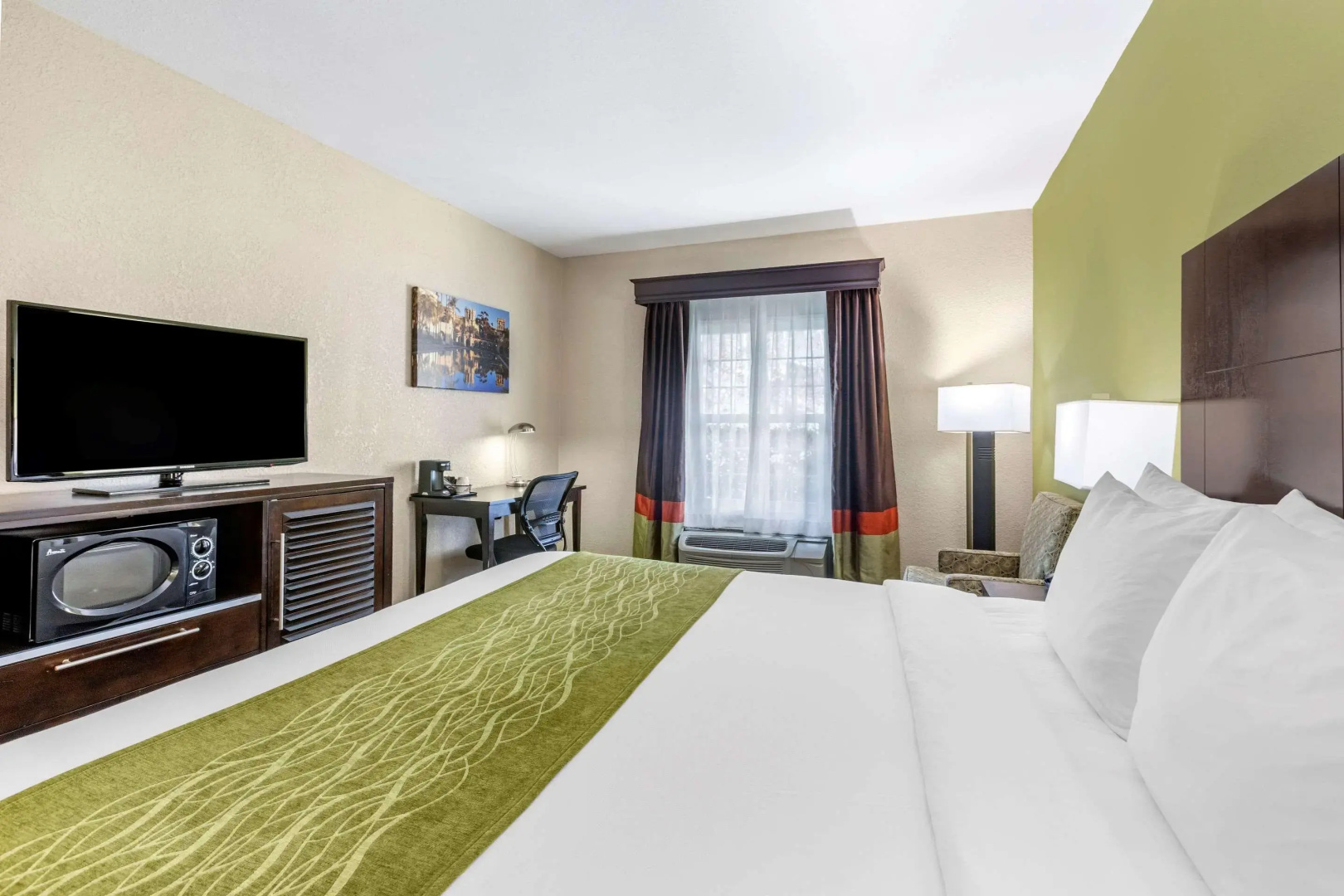 Photo - Comfort Inn San Diego Old Town