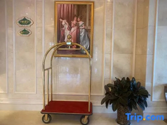 Vienna Hotel (Dingxi High Speed Railway Wanda Plaza)