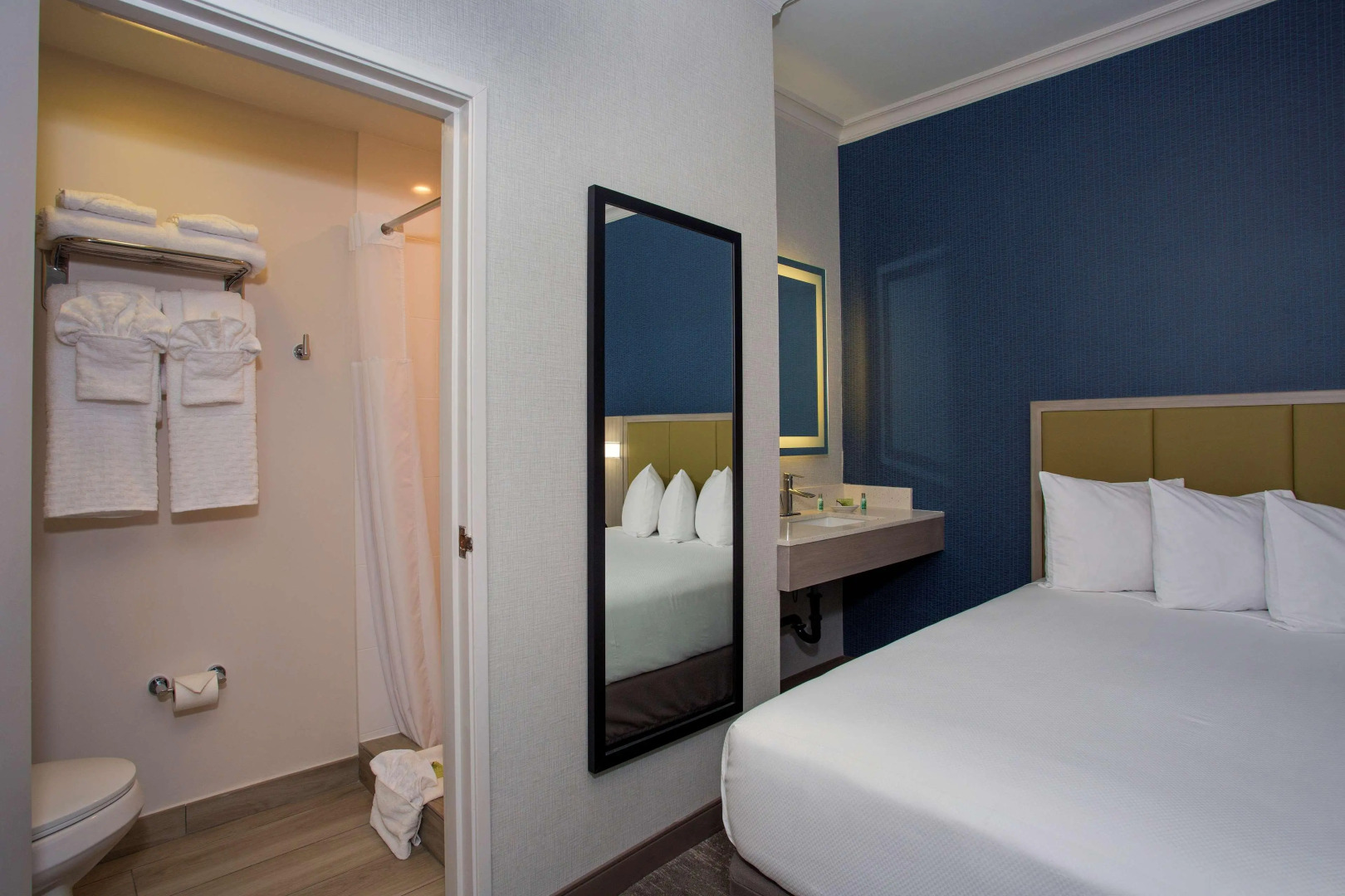 Foto - SureStay Hotel by Best Western Santa Monica