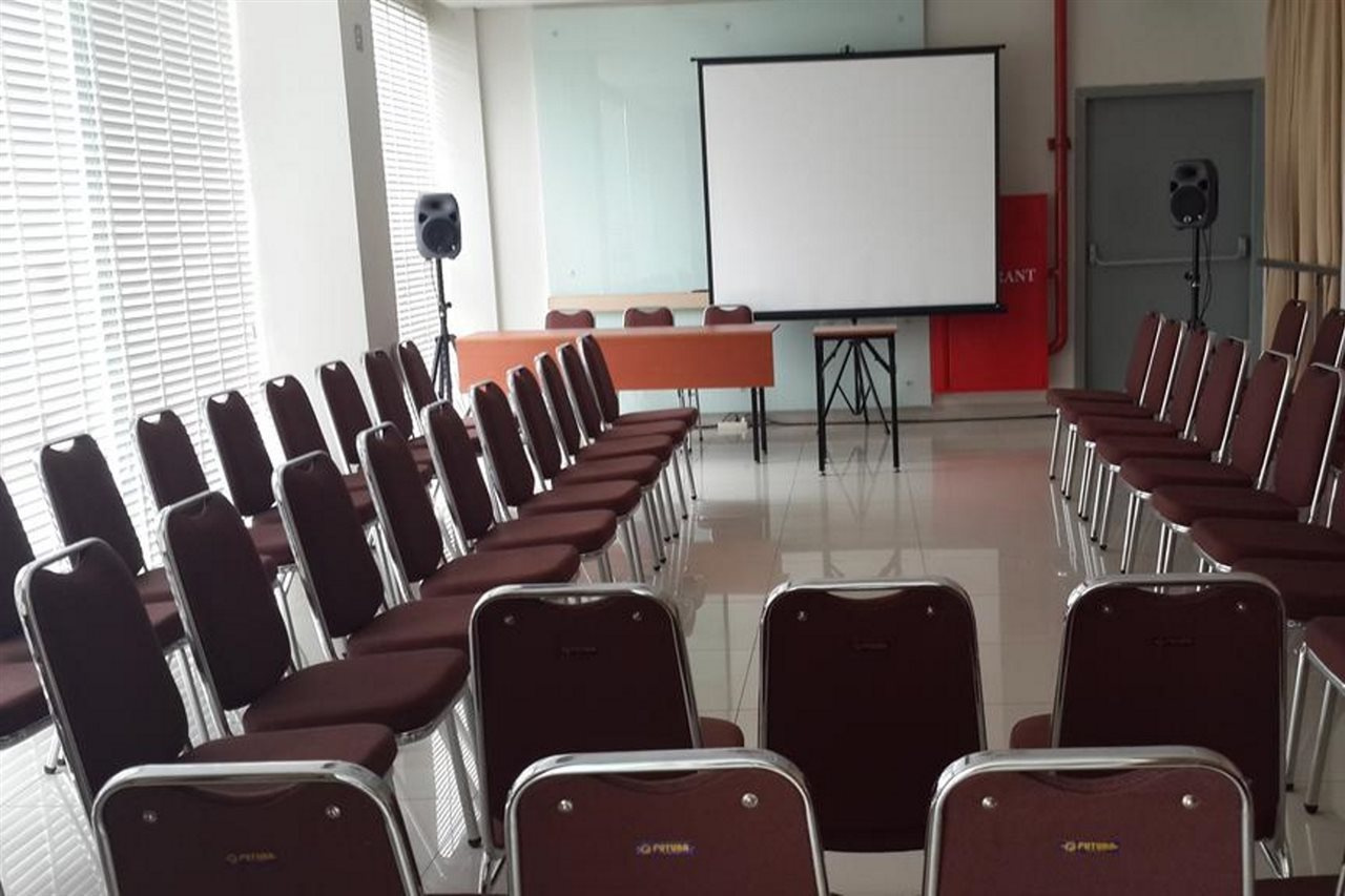 Foto - Amaris Hotel Bekasi Barat