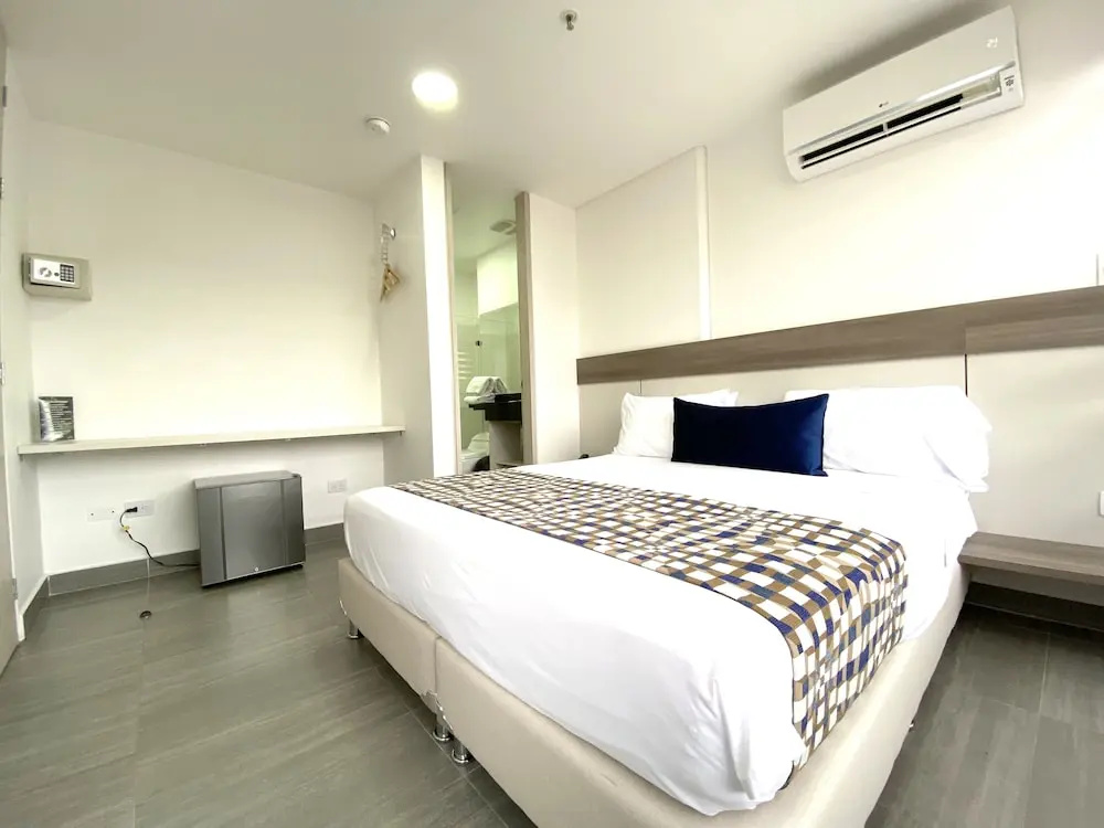 Photo - Seven Inn Hotel