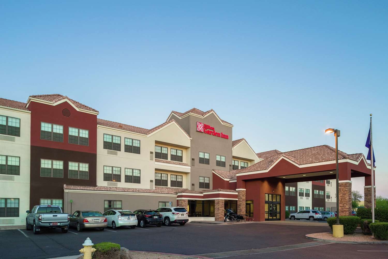 Photo - Hilton Garden Inn Phoenix Airport