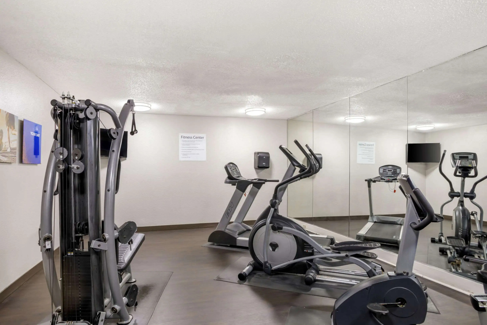 Photo - Comfort Suites Nashville Airport - BNA