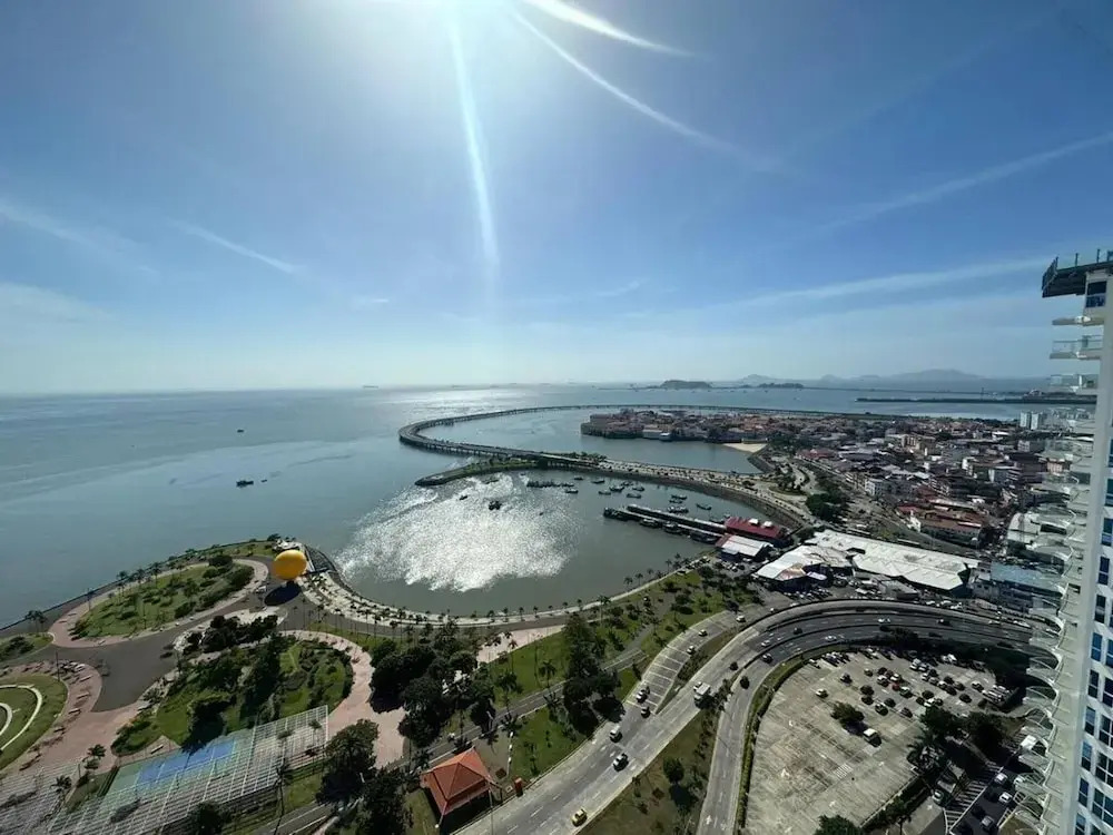 Photo - Luxury Oceanview Guest Room Near Hilton Panama with Pool Access