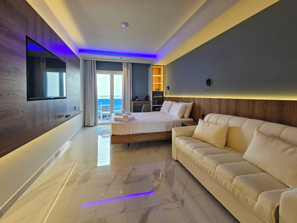 Akteon Girni Hotel