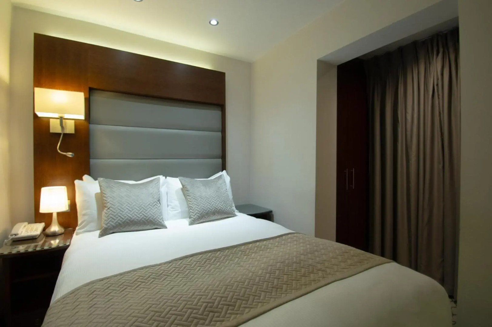 Foto - Hyde Park International