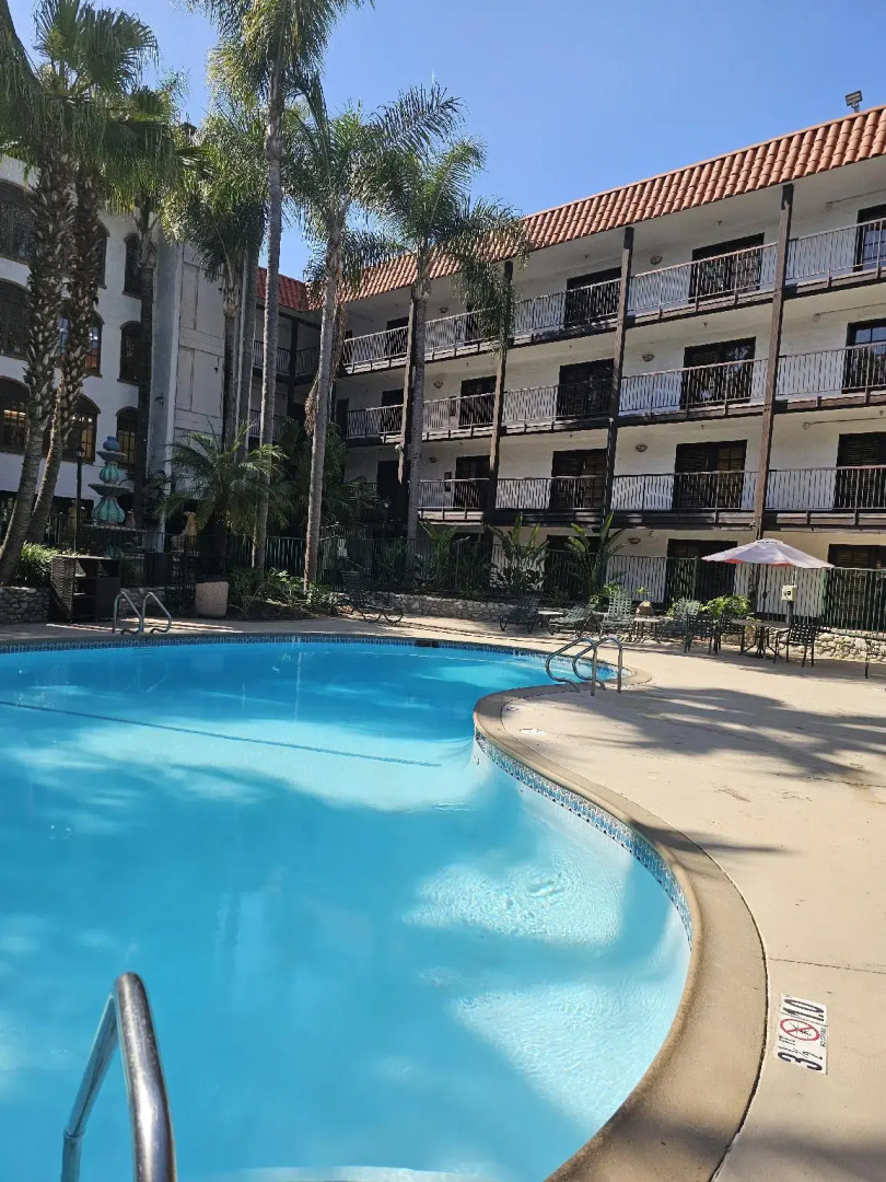 Foto - The Buena Park Grand Hotel & Suites