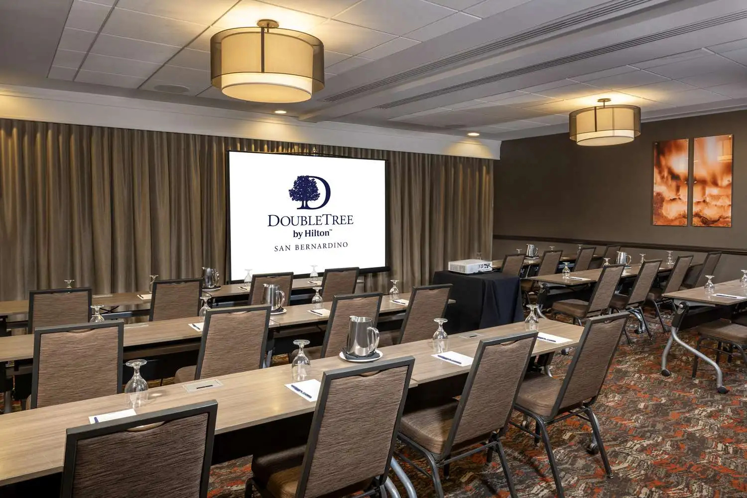 Photo - DoubleTree by Hilton Hotel San Bernardino