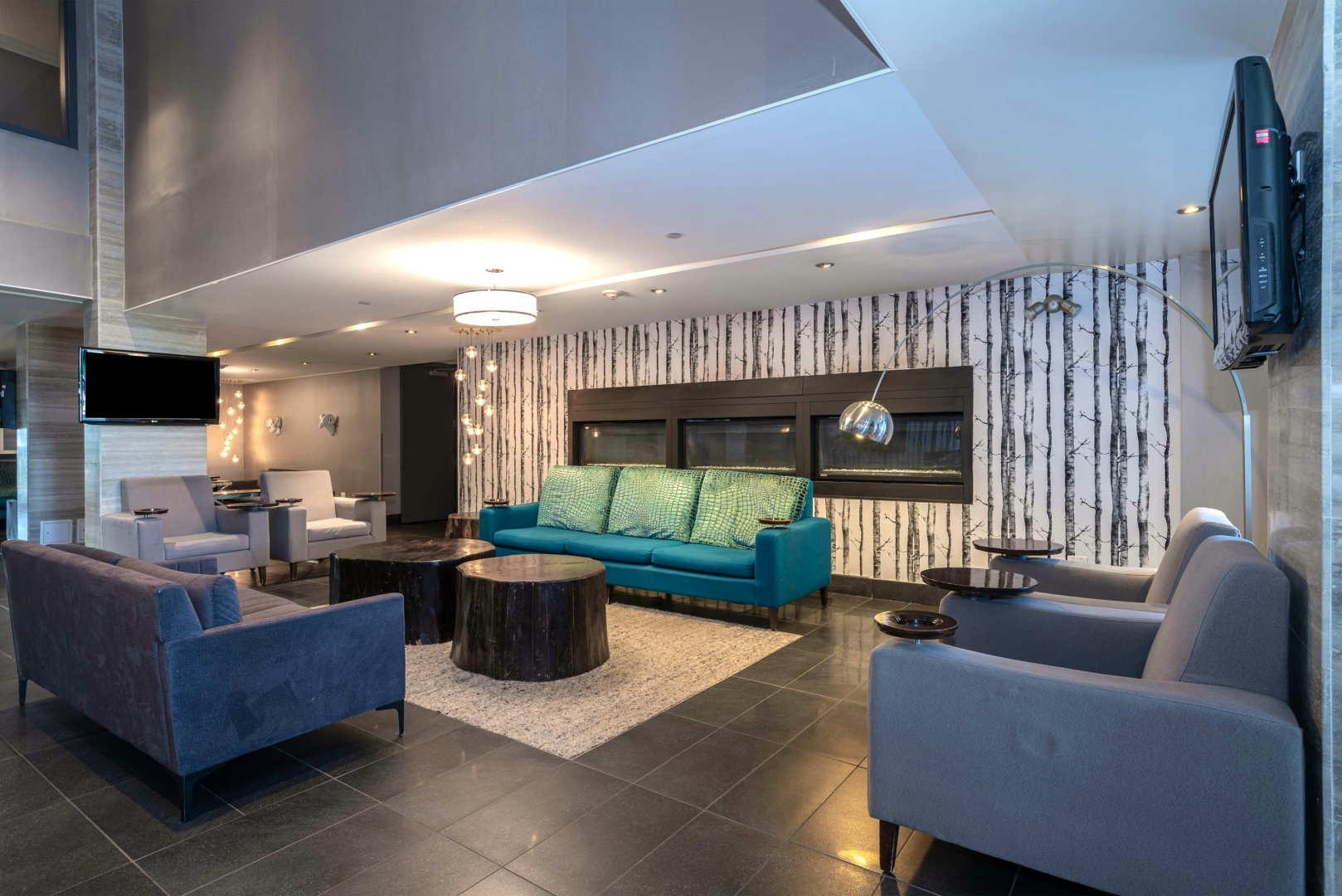 Photo - Sandman Signature Edmonton South Hotel
