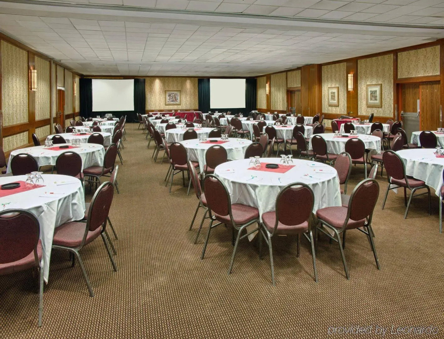 Foto - Four Points by Sheraton Toronto Airport