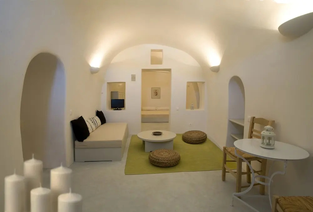 Photo - Neema Maison Finikia Santorini