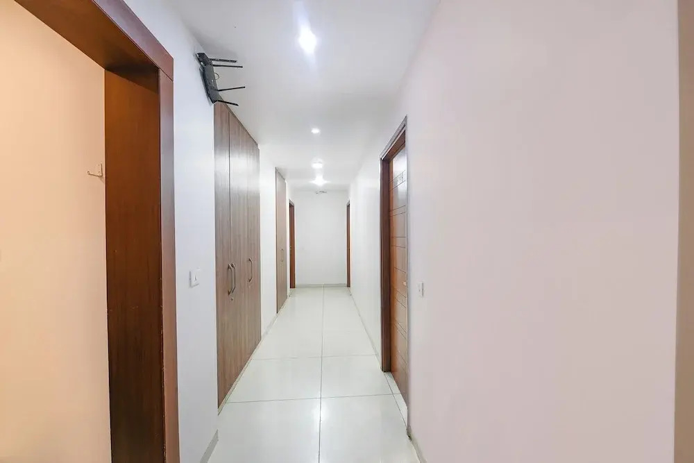 Foto - FabHotel Silver Oak BnB - Nr Yashobhoomi Convention Centre