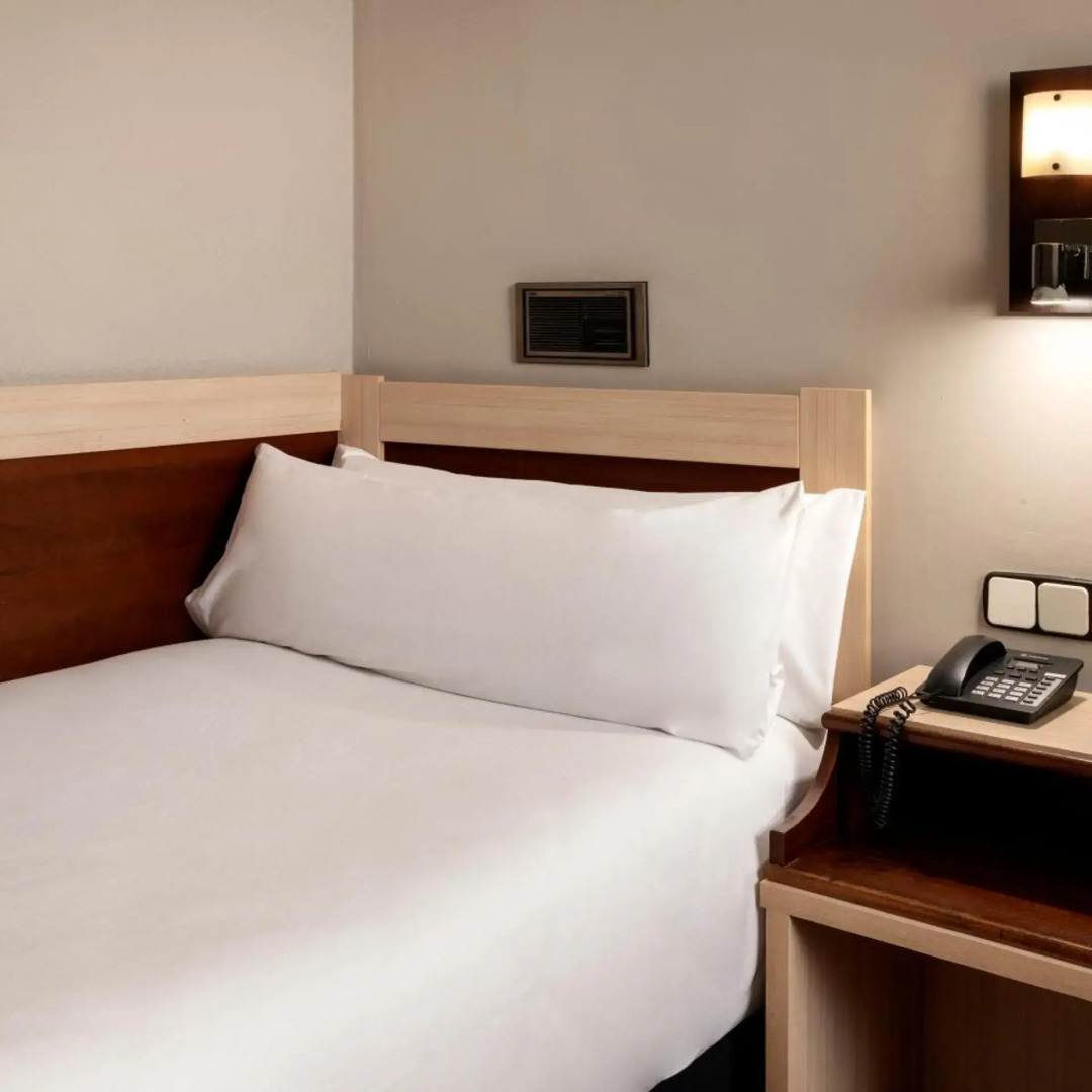 Photo - B&B HOTEL Zaragoza Royal