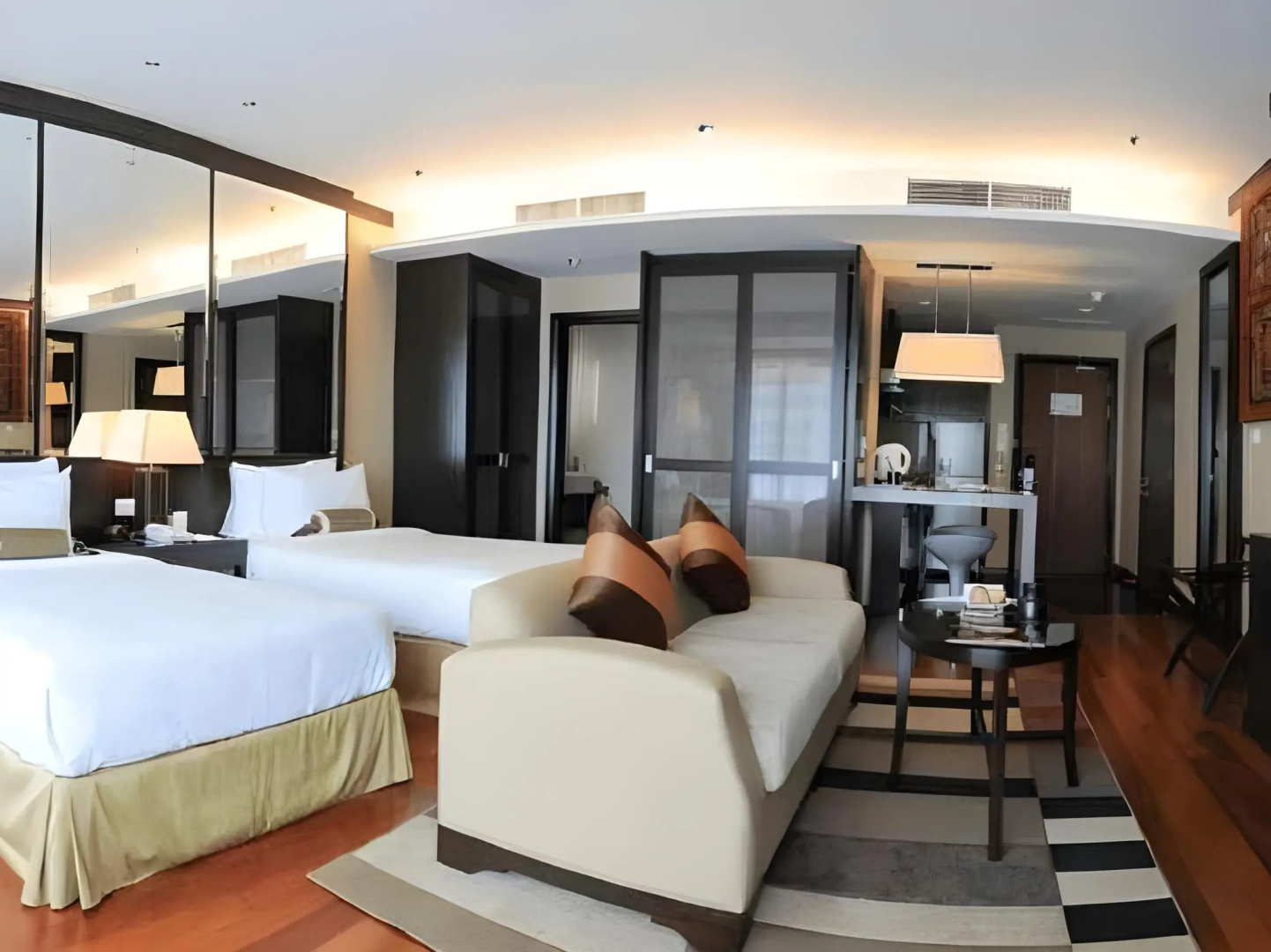 Photo - MiCasa All Suite Hotel