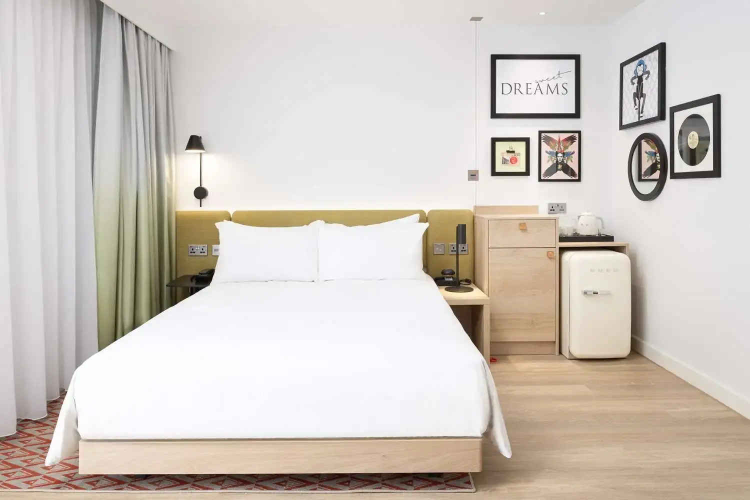 Photo - Hampton By Hilton Rochdale