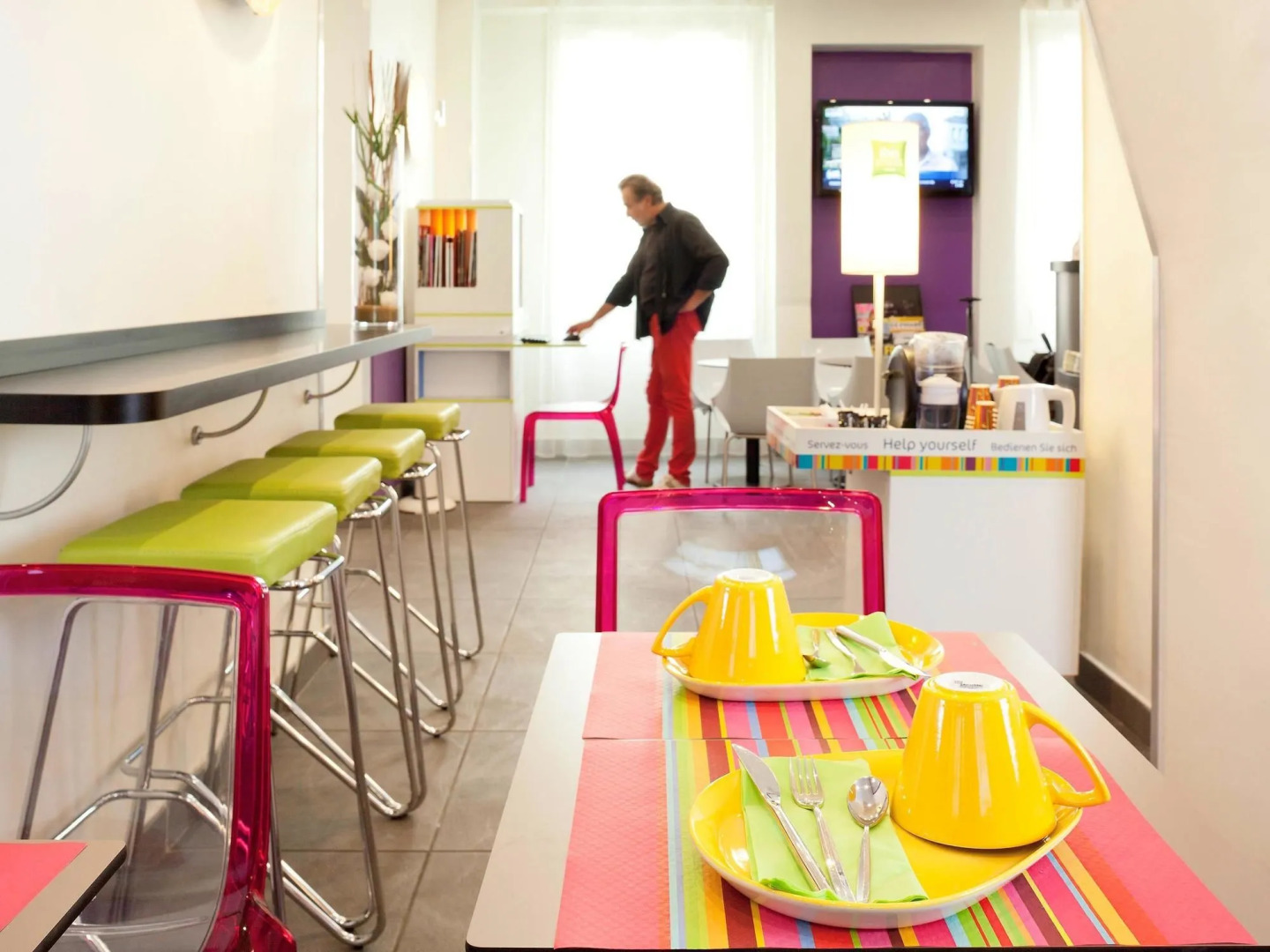 Foto - Accueil Hôtel Paris Pigalle Montmartre - Hôtel rénové