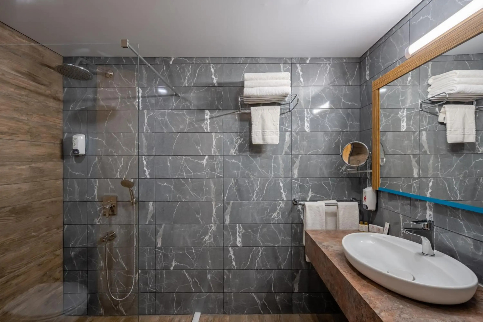 Photo - Crystal Aura Aqua Collection - Ultimate All Inclusive