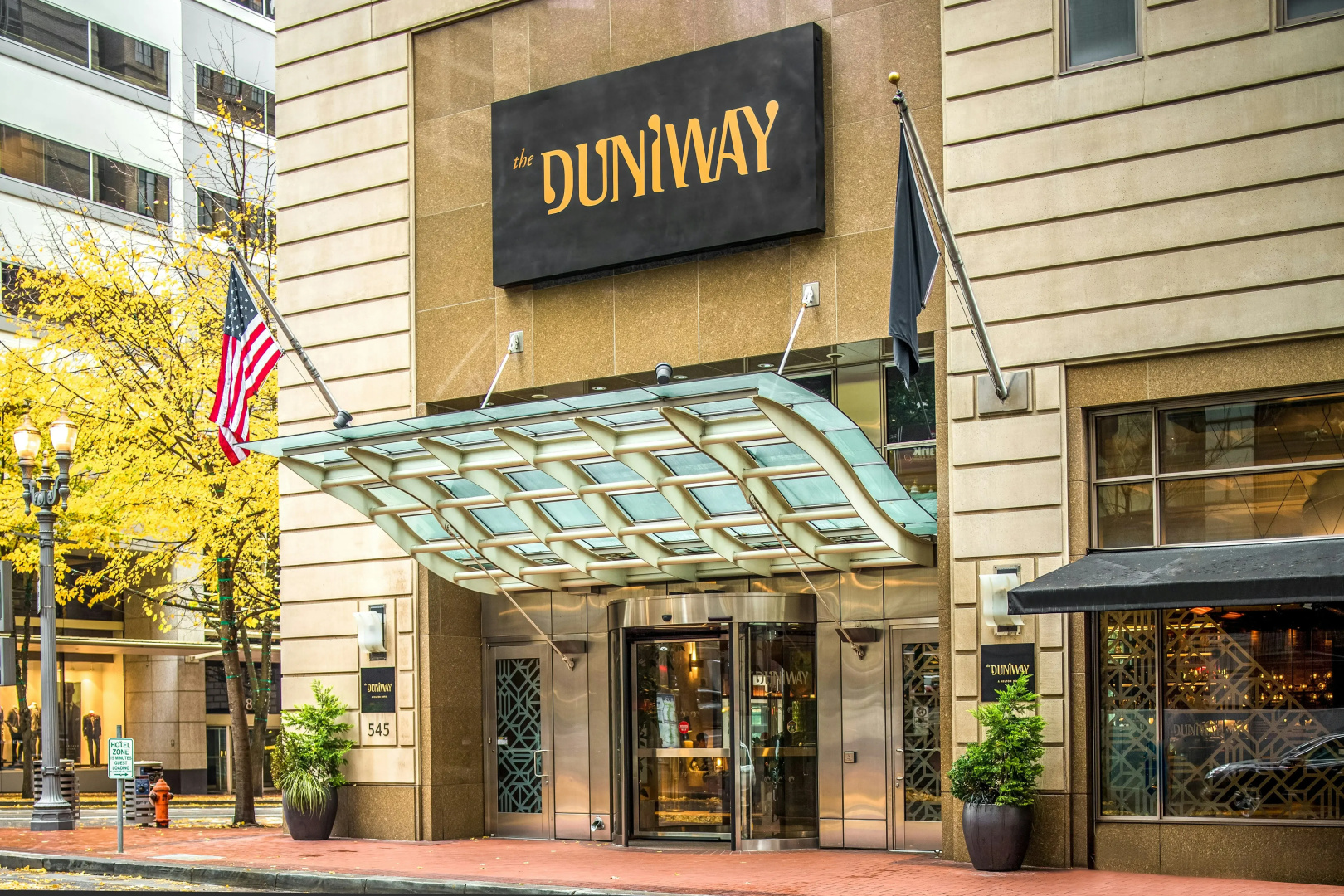 Photo - The Duniway Portland A Hilton Hotel