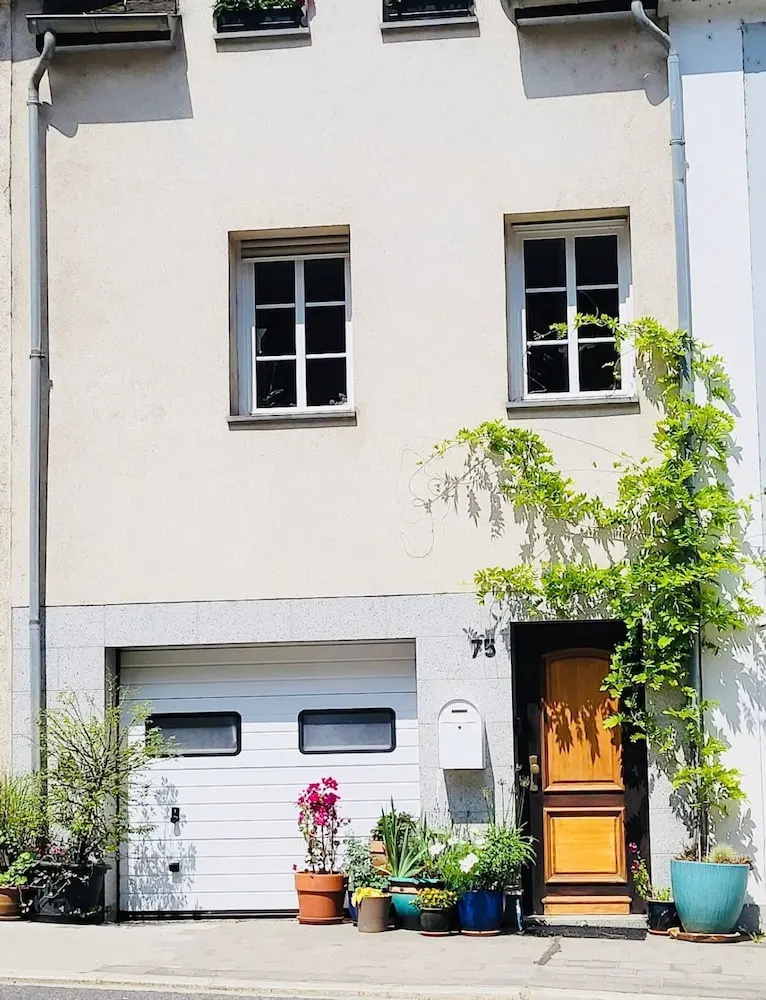 Large 2 bedrooms house with parking — фото 1