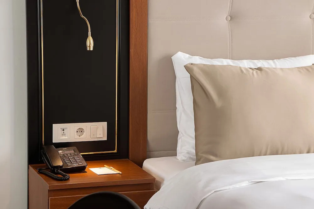 Photo - Shelter Inn Hotel & Spa