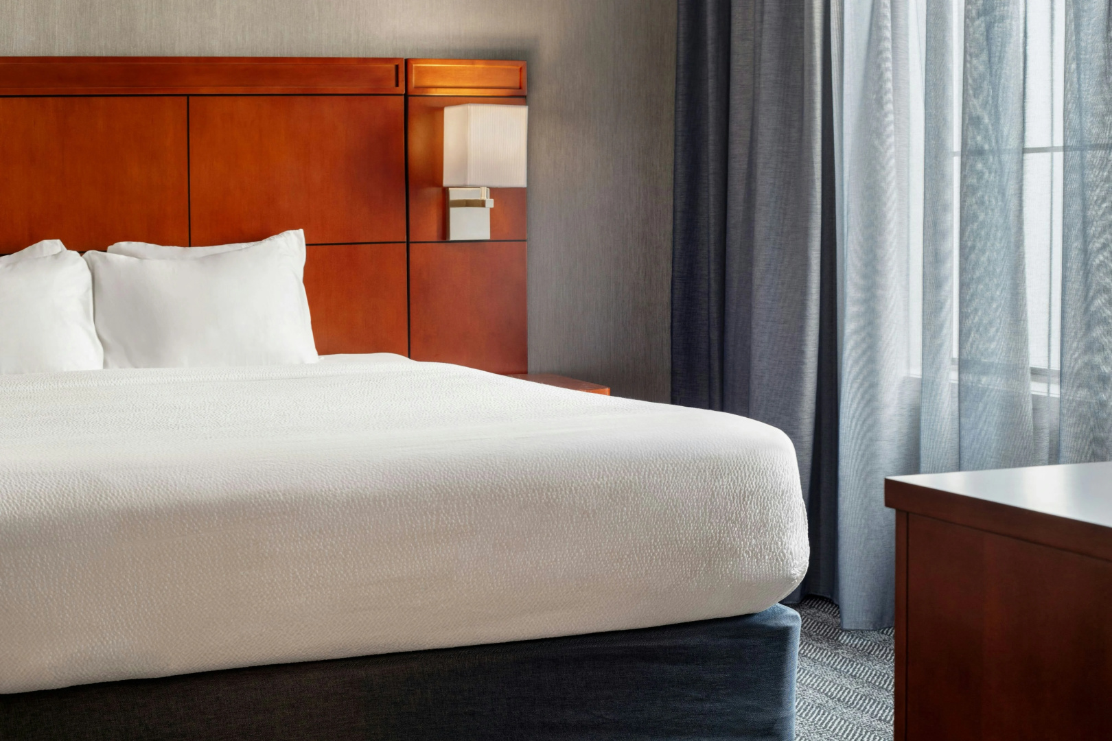 Photo - Courtyard by Marriott Pittsburgh Airport