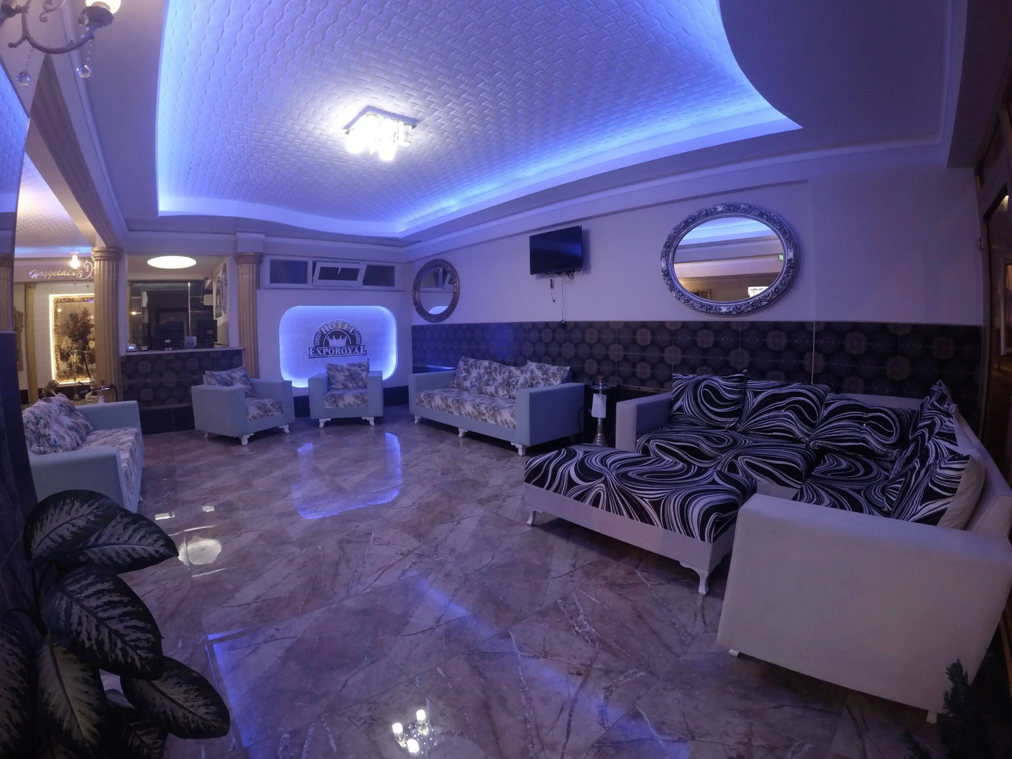 Photo - Exporoyal Hotel