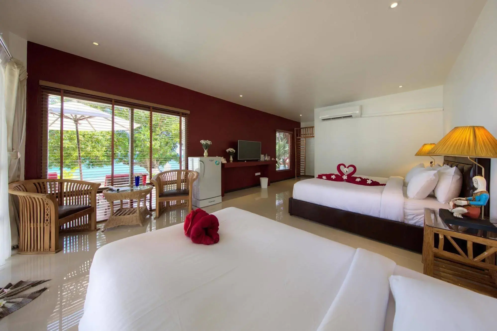 Photo - Crystal Bay Yacht Club Beach Resort