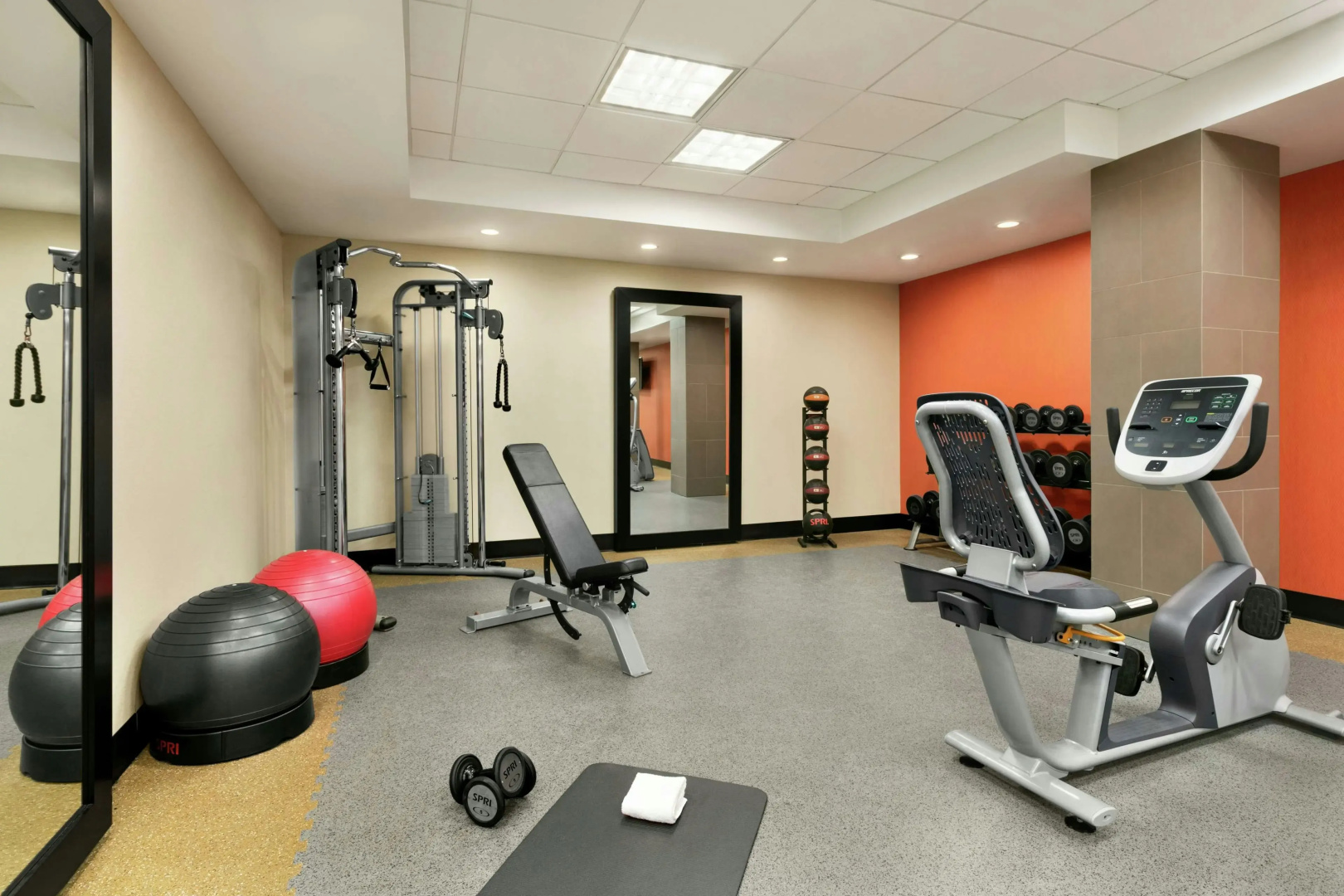 Photo - Home2 Suites by Hilton NY Long Island City/Manhattan View