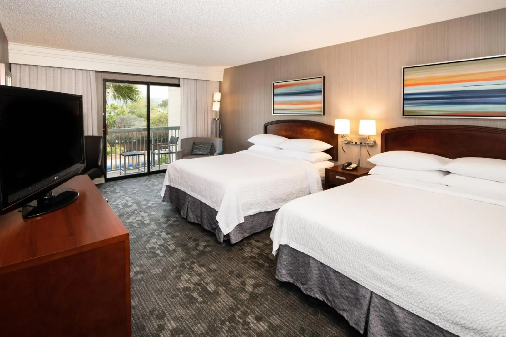 Photo - Courtyard by Marriott Oakland Airport