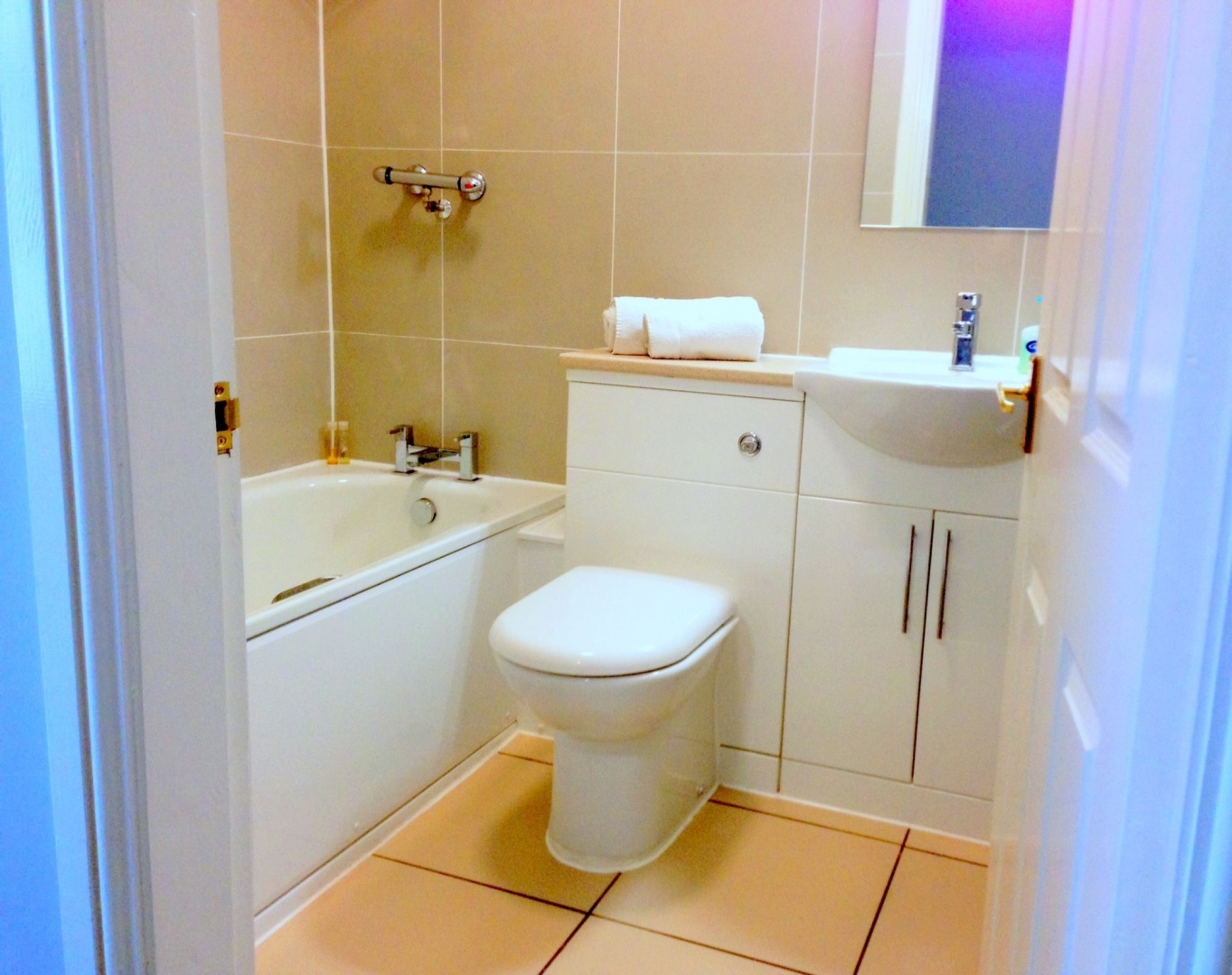 Photo - Ely House Hotel