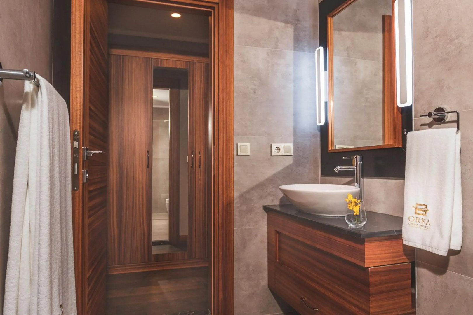 Photo - Orka Cove Hotel Penthouse & Suites - Adults Only