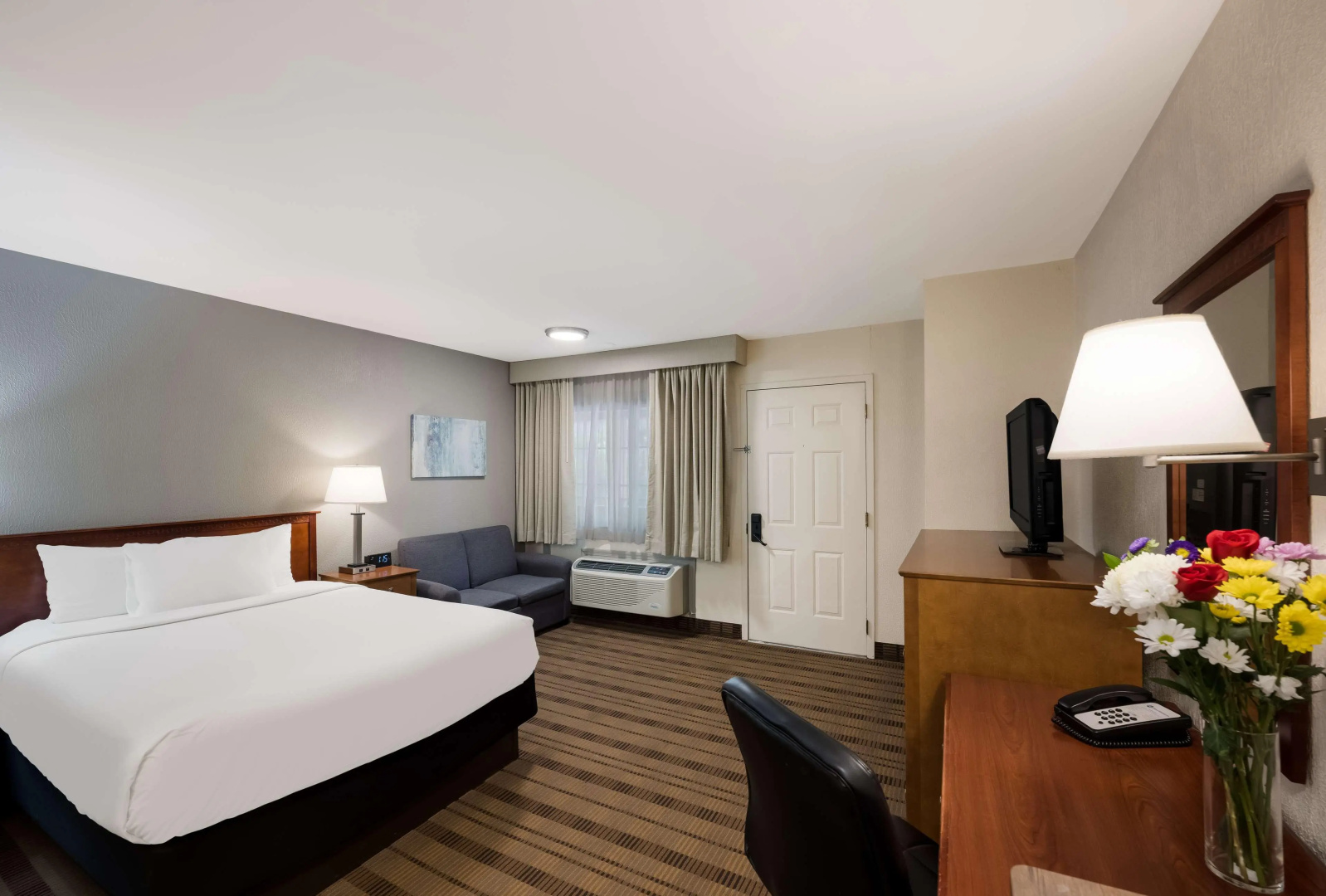 Photo - SureStay Plus by Best Western Woodbury Inn