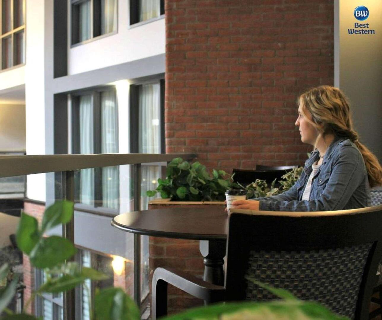 Photo - Best Western Laval-Montreal & Conference Centre