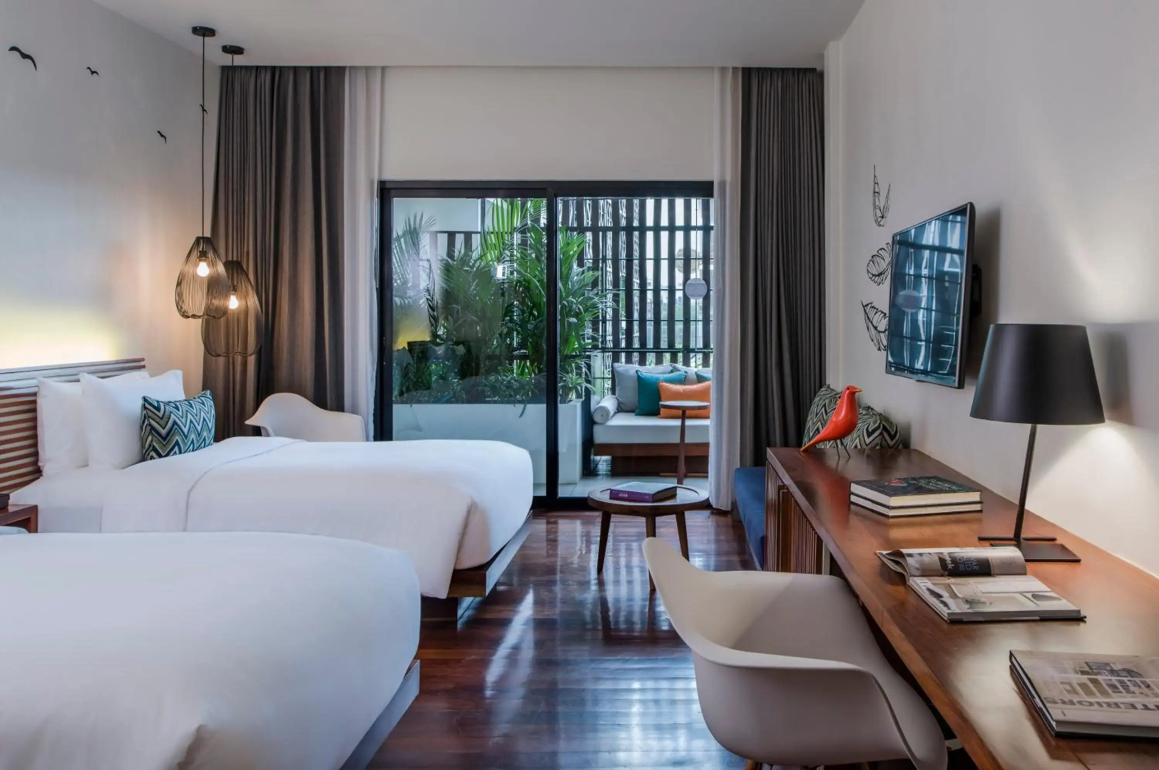 Photo - The Aviary Hotel