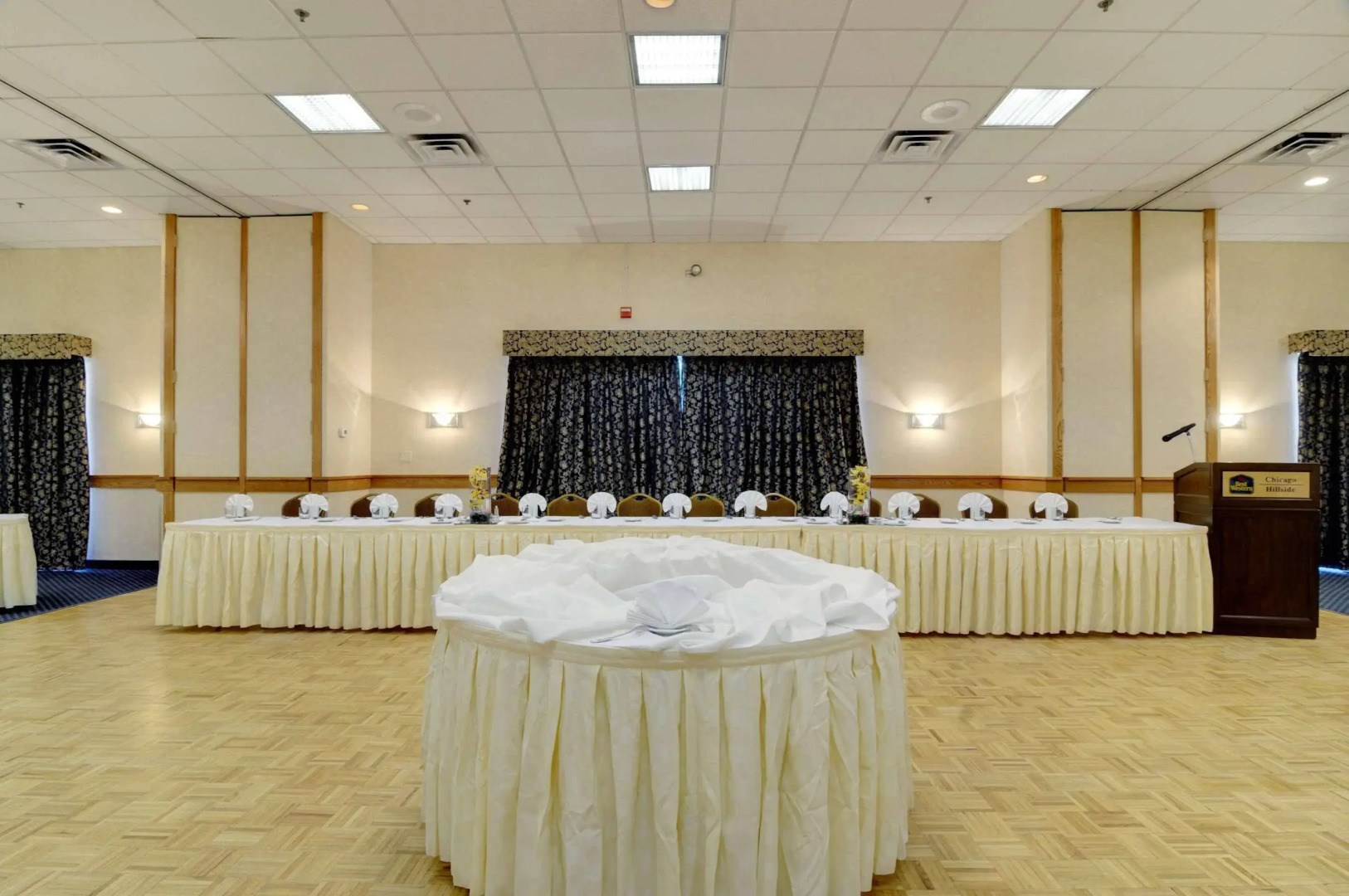 Foto - Best Western Plus Chicago Hillside