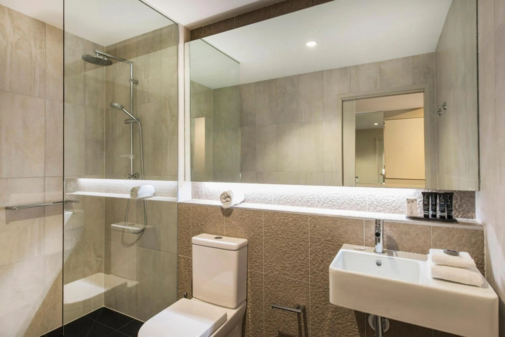 Photo - Kennigo Hotel Brisbane, Independent Collection by EVT
