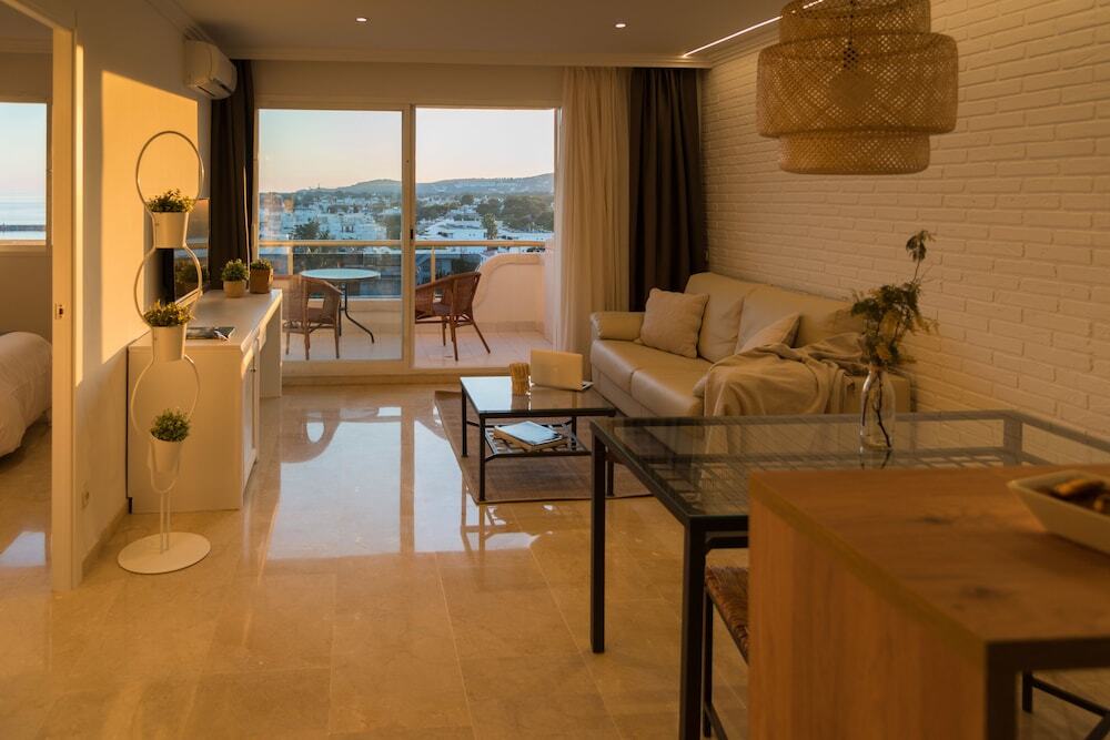 Photo - Mediterraneo Sitges