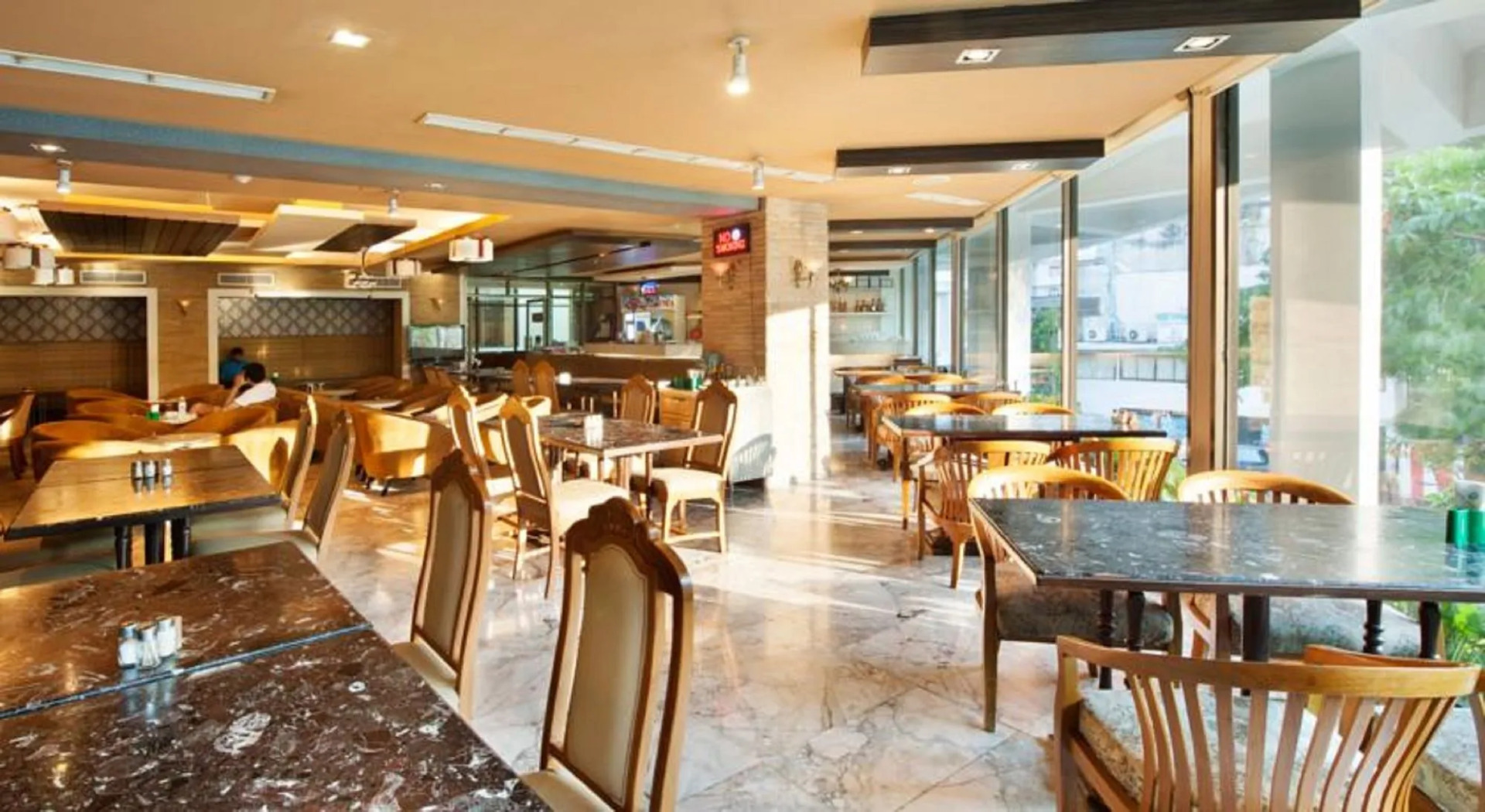 Foto - Graceland Bangkok by Grace Hotel - SHA Extra Plus