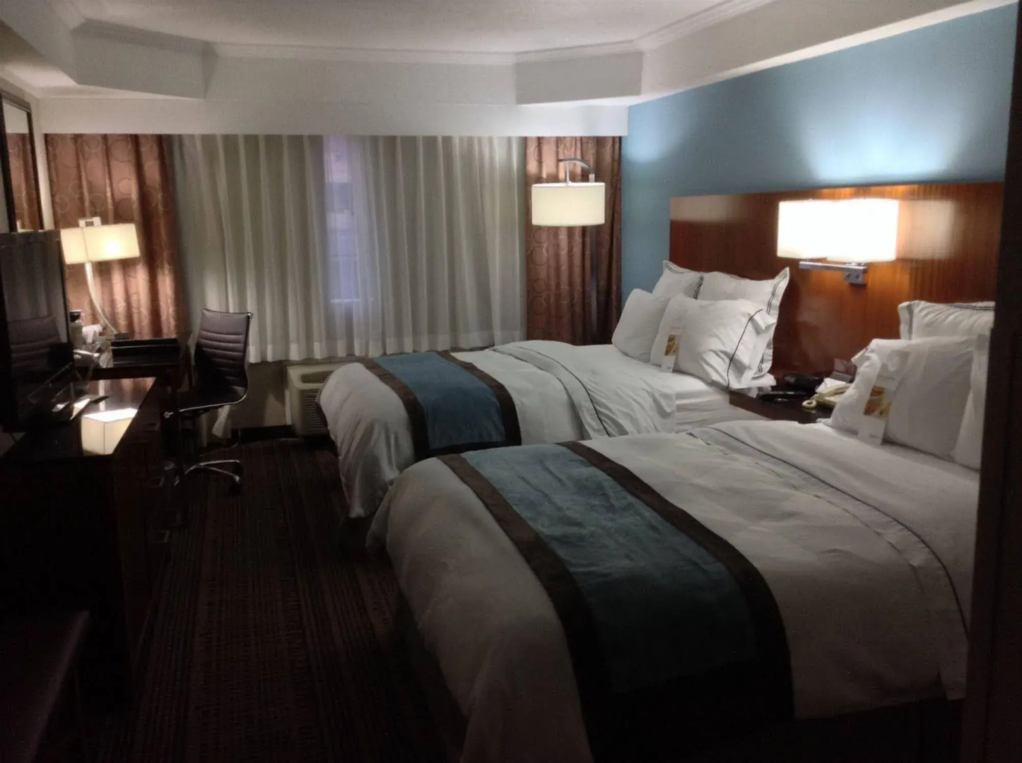 Foto - DoubleTree by Hilton Chatsworth
