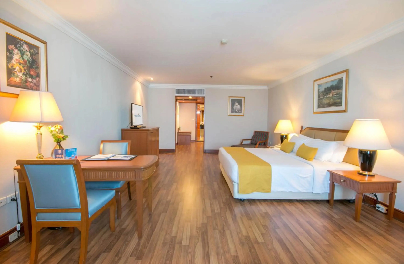 Photo - Golden Tulip Sovereign Hotel Bangkok
